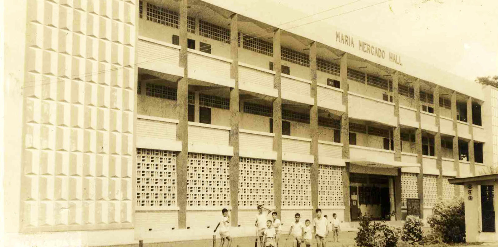 old picture of maria mercado building - Misamis University